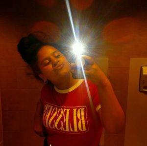 Meet your Posher, Brissa